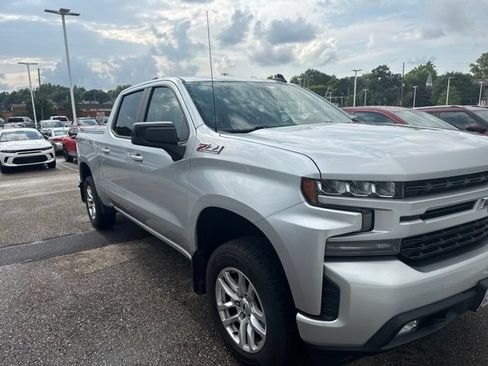 Used 2019 Chevrolet Silverado 1500 RST w/ All-Star Edition AWD/4WD image 2