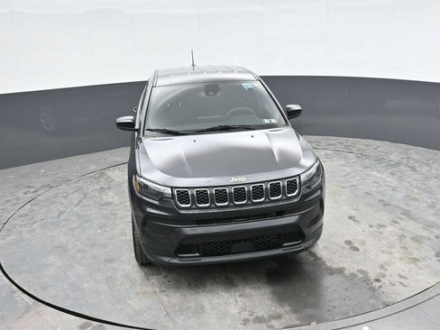Used 2024 Jeep Compass Sport AWD/4WD image 31