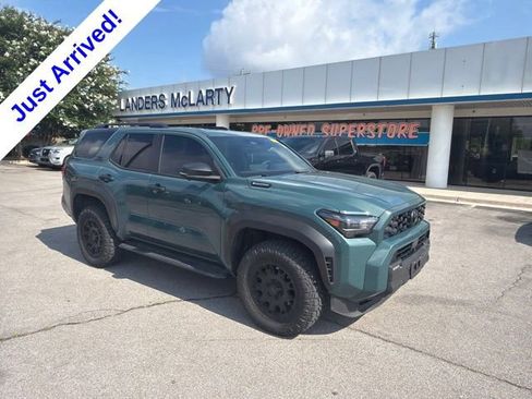 Used 2025 Toyota 4Runner TRD Off-Road Premium AWD/4WD image 1