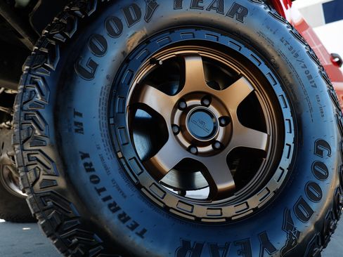 Used 2019 Chevrolet Silverado 1500 Custom w/ Custom Convenience Package image 44