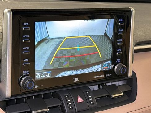 Used 2019 Toyota RAV4 Limited image 30