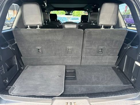 Used 2020 Ford Expedition Limited w/ Special Edition Package AWD/4WD image 33