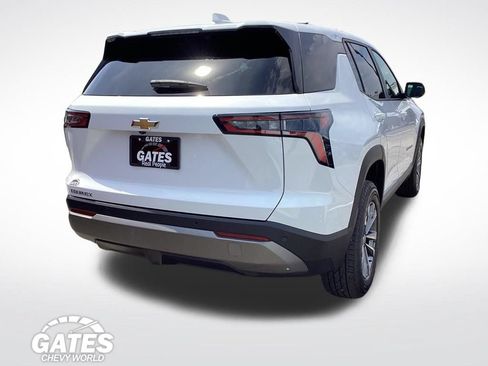 Used 2026 Chevrolet Equinox LT FWD image 9