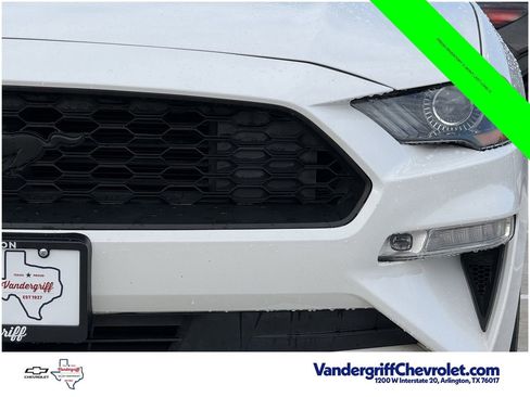 Used 2020 Ford Mustang Premium RWD image 8