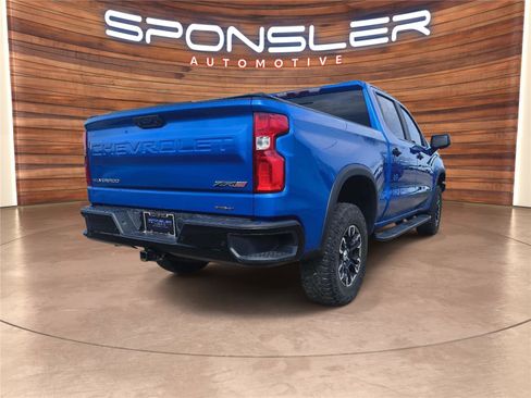Used 2022 Chevrolet Silverado 1500 ZR2 image 7