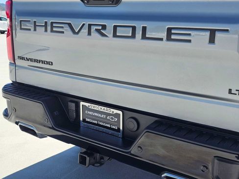 Used 2023 Chevrolet Silverado 1500 LT Trail Boss w/ Convenience Package II AWD/4WD image 13