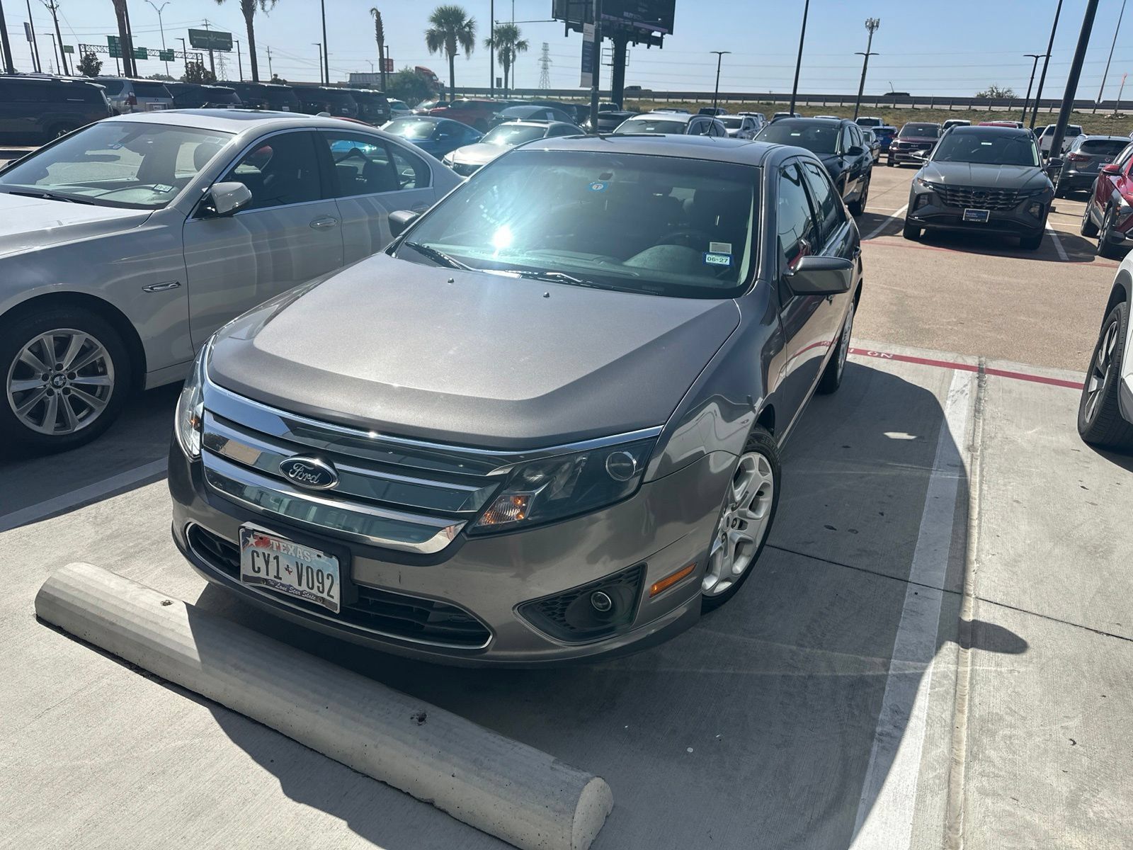 Used 2011 Ford Fusion SE w/ 202A Rapid Spec Order Code FWD image 2