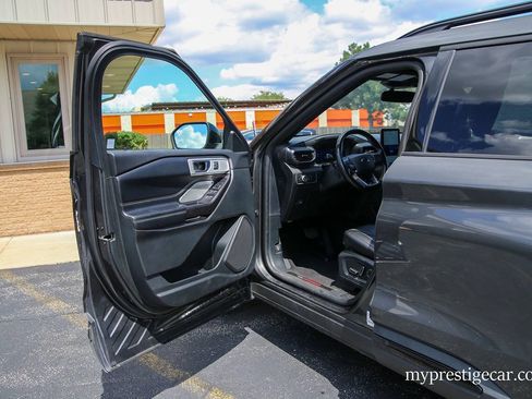 Used 2020 Ford Explorer ST w/ ST Street Pack AWD/4WD image 38