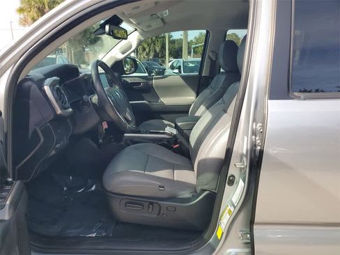 Used 2021 Toyota Tacoma SR5 image 21