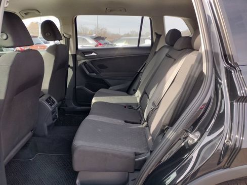 Used 2021 Volkswagen Tiguan S image 8