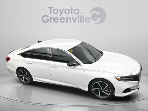 Used 2021 Honda Accord Sport image 17