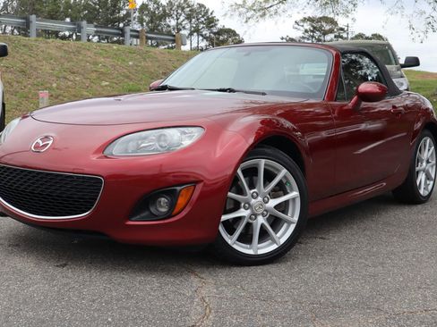Used 2009 MAZDA MX-5 Miata Grand Touring RWD image 2