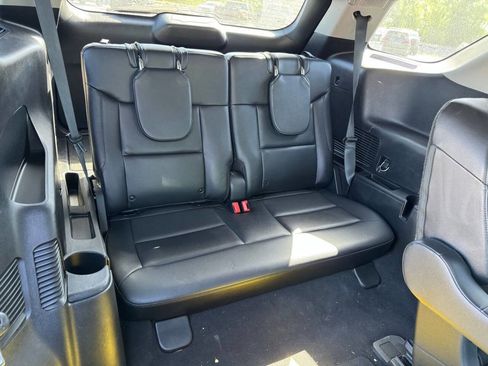 Used 2021 Ford Explorer Limited AWD/4WD image 19