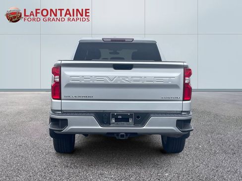 Used 2021 Chevrolet Silverado 1500 Custom AWD/4WD image 6