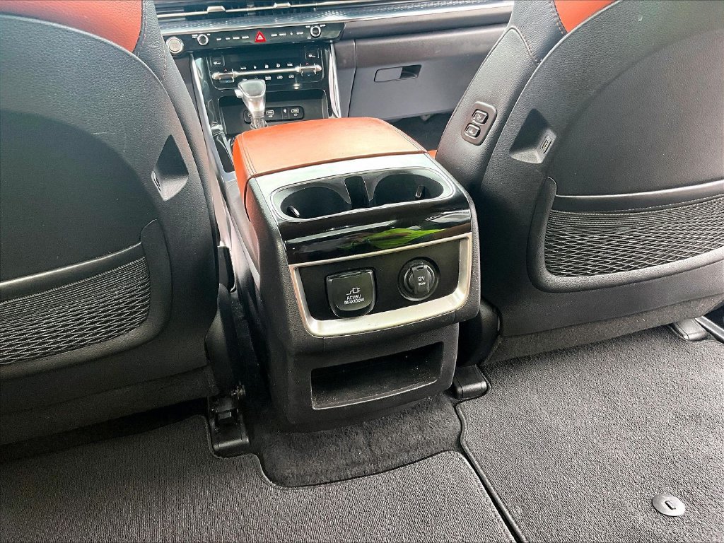 Used 2022 Kia Carnival SX Prestige FWD image 34