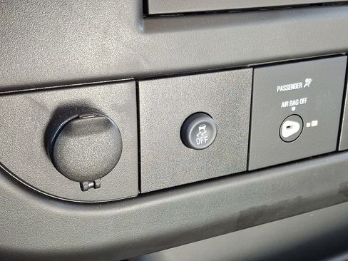 New 2025 Chevrolet Express 3500 w/ Power Convenience Package image 12