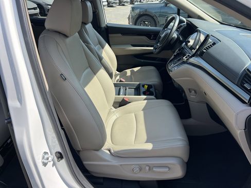 Used 2022 Honda Odyssey Touring image 13