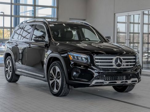 Certified 2025 Mercedes-Benz GLB 250 image 21