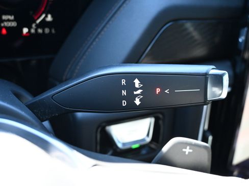 Used 2025 GMC Yukon AT4 w/ AT4 Premium Package image 27