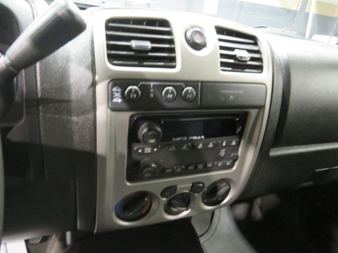Used 2008 Chevrolet Colorado LT w/ LT Preferred Equipment Group AWD/4WD image 12