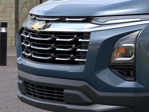 New 2026 Chevrolet Equinox LT w/ Safety and Technology Package FWD image 13