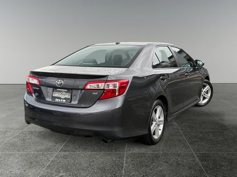 Used 2012 Toyota Camry SE w/ Leather Pkg image 6