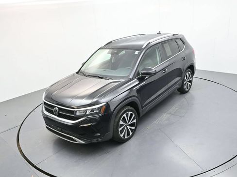 Used 2024 Volkswagen Taos SE FWD image 27
