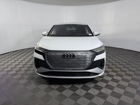 Used 2024 Audi Q4 e-tron Prestige AWD/4WD image 11