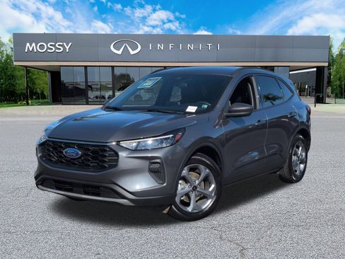 Used 2025 Ford Escape ST-Line image 1