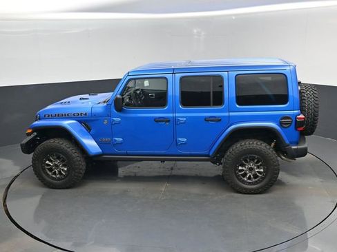 Used 2022 Jeep Wrangler Unlimited Rubicon w/ Trailer Tow Package AWD/4WD image 14