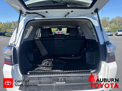 Used 2024 Toyota 4Runner TRD Off-Road Premium w/ Moonroof Package AWD/4WD image 19