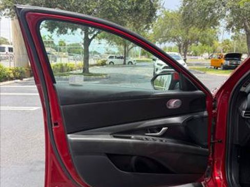 Used 2024 Hyundai Elantra SEL FWD image 26