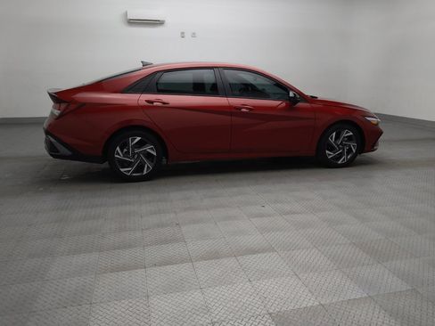 Used 2025 Hyundai Elantra Sport image 10