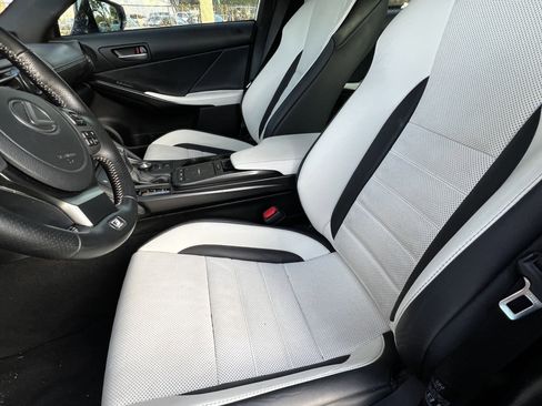 Certified 2025 Lexus IS 350 F Sport image 17