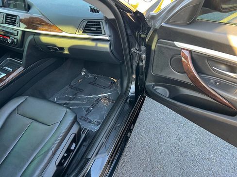 Used 2014 BMW 328i Gran Turismo xDrive image 29