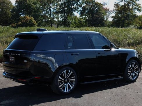 Used 2023 Land Rover Range Rover SE image 10
