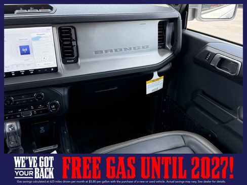 New 2025 Ford Bronco Outer Banks w/ Black Appearance Package AWD/4WD image 14