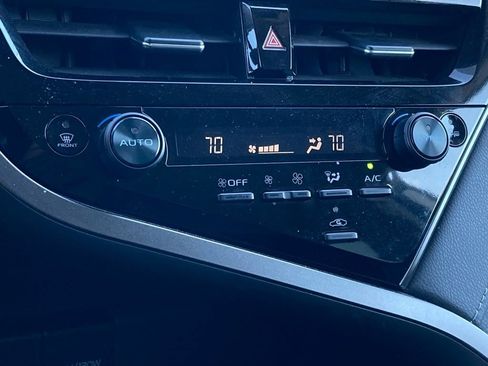 Used 2024 Toyota Camry SE image 23