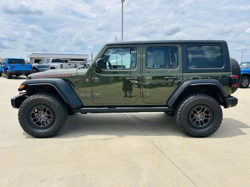 Used 2022 Jeep Wrangler Unlimited Rubicon w/ Xtreme Recon 35" Tire Package AWD/4WD image 32