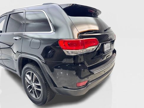 Used 2017 Jeep Grand Cherokee Limited w/ Luxury Group II RWD image 19