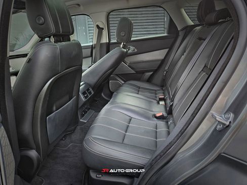 Used 2018 Land Rover Range Rover Velar S image 7