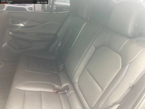 Used 2025 Buick Envista Sport Touring w/ Convenience I Package FWD image 14