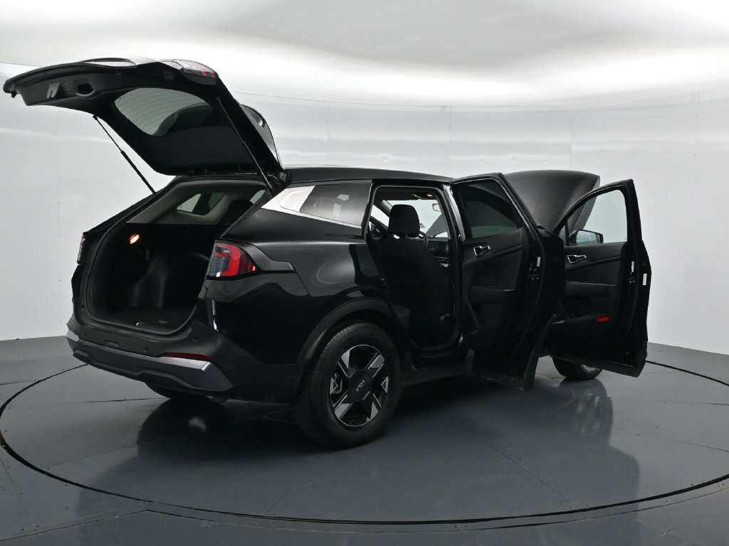 Used 2026 Kia Sportage LX FWD image 40