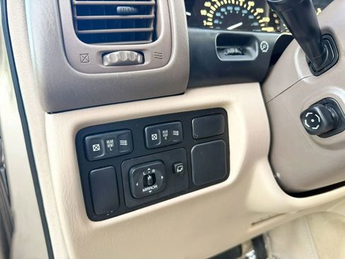 Used 2001 Lexus LX 470 4WD image 53