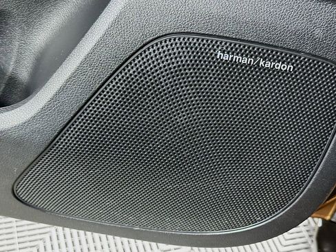 Used 2020 Kia Sportage EX w/ EX Technology Package FWD image 19