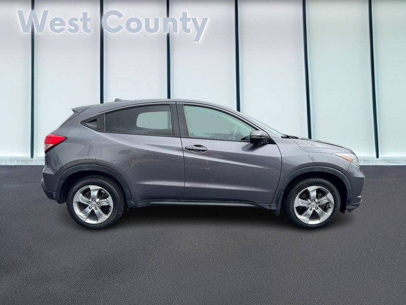 Used 2017 Honda HR-V EX image 2