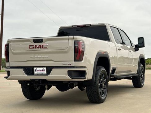 Used 2026 GMC Sierra 2500 AT4 w/ AT4 Premium Plus Package image 8
