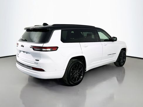 New 2026 Jeep Grand Cherokee L Summit AWD/4WD image 7