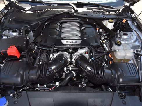 Certified 2025 Ford Mustang GT Premium image 37