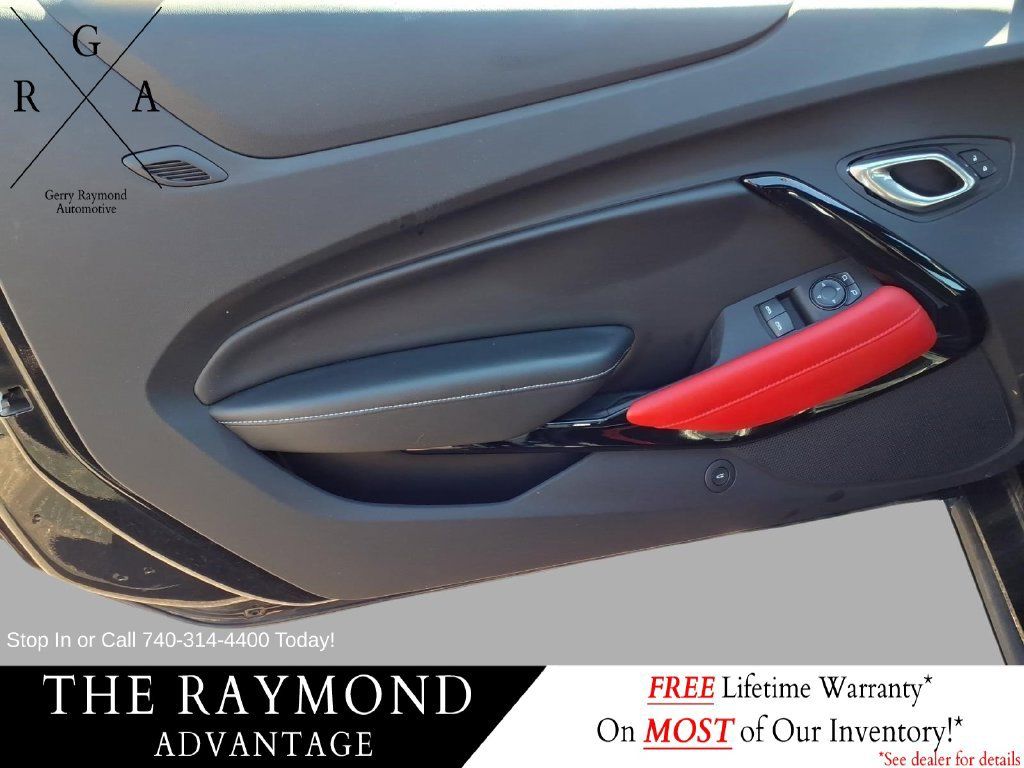Used 2020 Chevrolet Camaro LT w/ Redline Edition RWD image 17